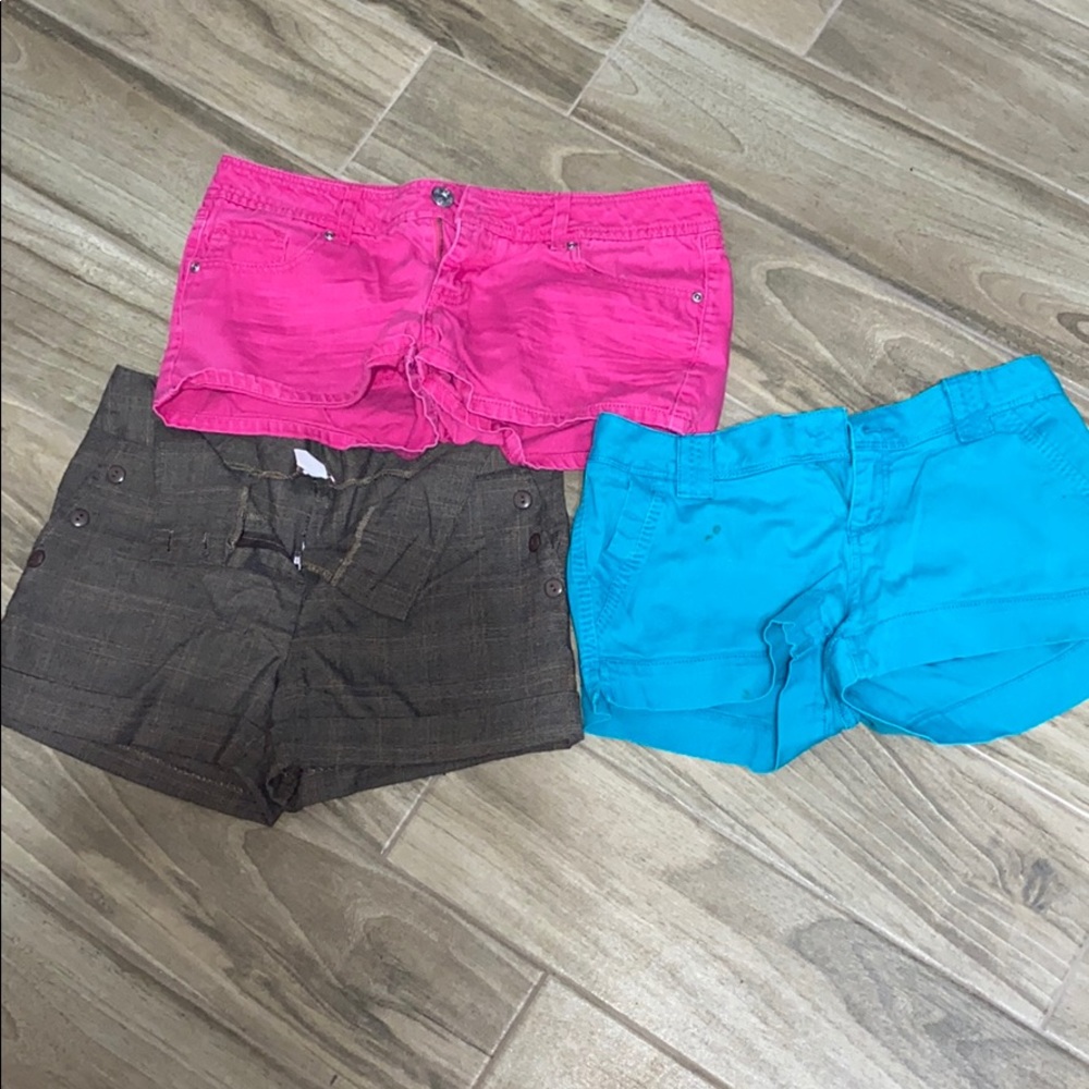 $5 IF BUNDLED-LOT Junior's shorts size 9 🕶☀️ - Picture 8 of 10